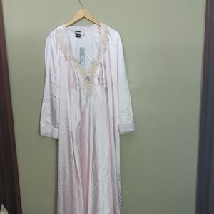 Elegant Pink Lace Trim Nightgown
